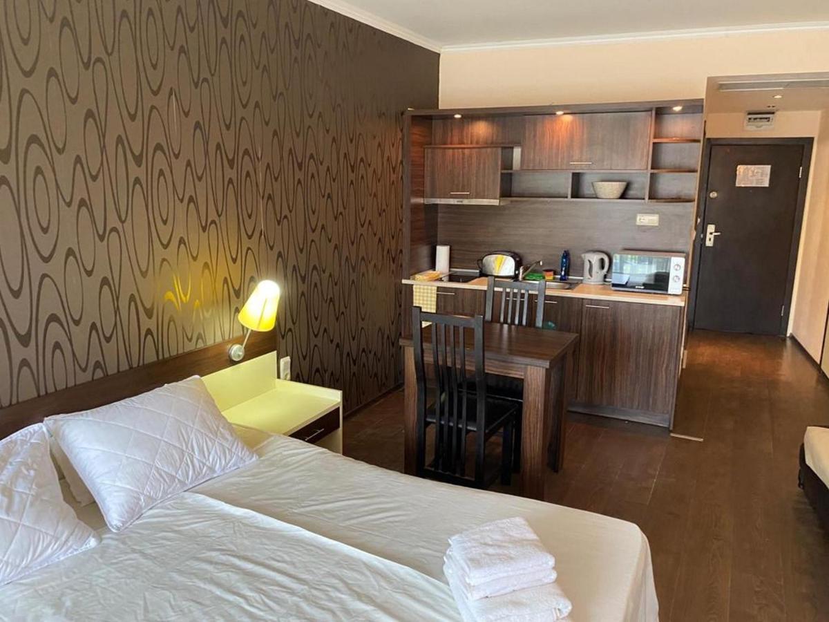 Menada Apartments In Grand Hotel Szveti Vlasz Kültér fotó